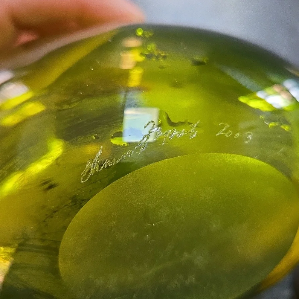 Sharon Fujimoto Handblown Sign Art Green Glass Flakes Bud Vase Vintage Japanese